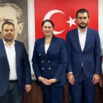 AK Parti İlçe Başkanları Mazbatalarını Aldı