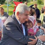 YAŞLILAR GÜNÜNÜ KUTLUYOR, ELLERİNİZDEN ÖPÜYORUM