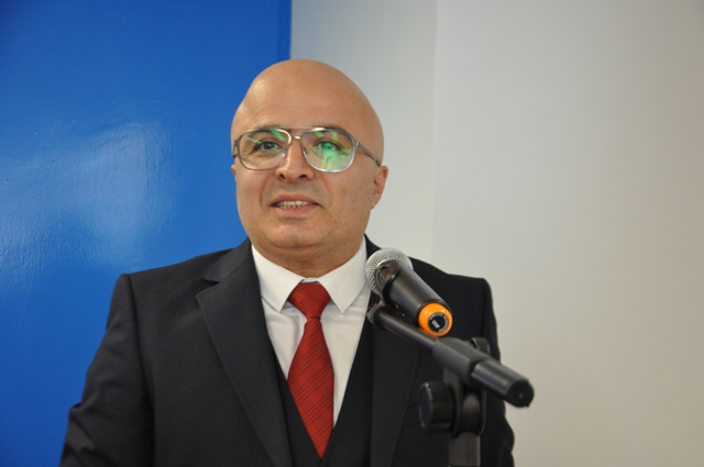 Ünlü Radyo spikeri Talk