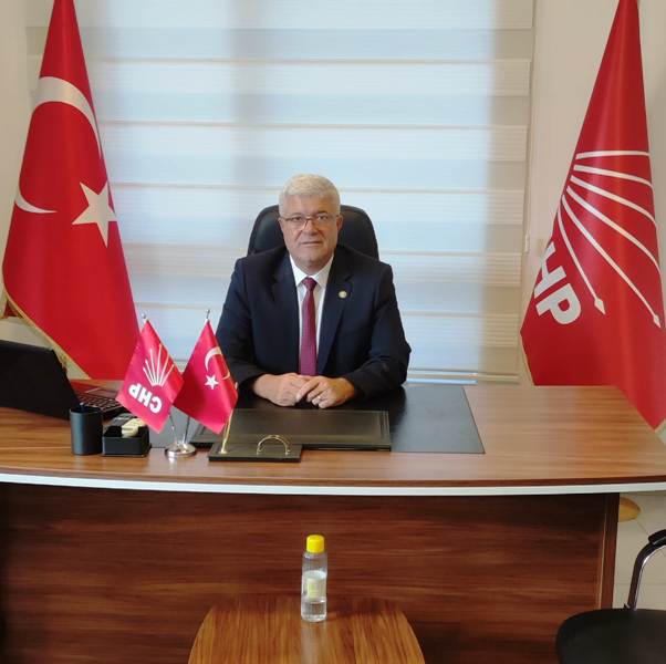 CHP Edirne Merkez İlçe Başkanı Yücel BALKANLISaltanatın kaldırılması ile ilgili açıklama yaptı