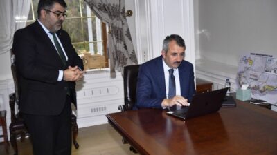 Vali Sezer, Anadolu Ajansı (AA)“Yılın Kareleri” Oylamasına Katıldı