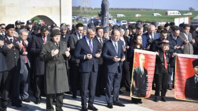 Çanakkale’de Destan Yazan Kahramanlar Saygıyla Anıldı