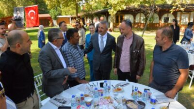 Vali Sezer, Gazilerimiz ve şehit aileleri ile bir araya geldi.