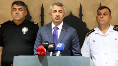 VALİ SEZER: “GÜMRÜK KAPILARINDA BÜYÜK BİR REKORA İMZA ATTIK”