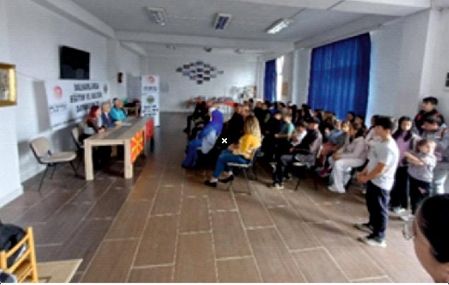 a) İlk okuma yazma