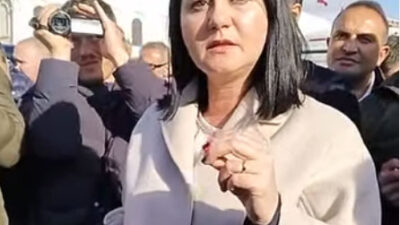 BAŞKAN GENCAN AKIN; “BELEDİYE KİMSENİN RANT KAPISI DEĞİL”