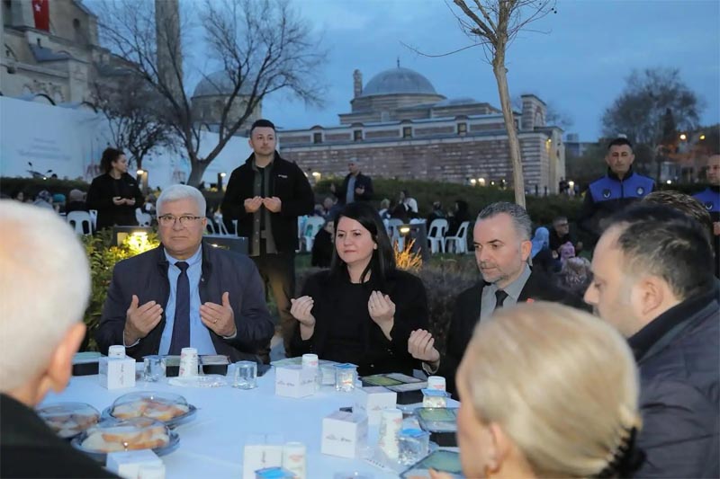 Edirne Belediyesi, Kadir Gecesi