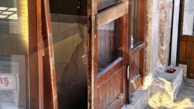 Tarihi Alipaşa Çarşısı’nın Kapısındaki İhmal Esnafı ve Vatandaşları Üzüyor