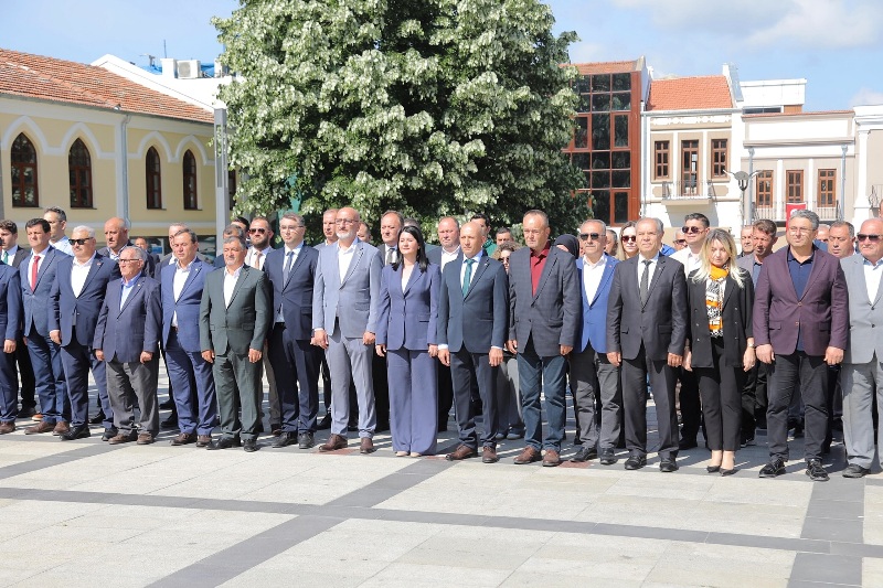 “Toprağın ve Emeğin Şerefi: Edirne’de Dünya Çiftçiler Günü Coşkuyla Kutlandı”