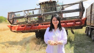 KIZ ÖĞRENCİLERE BURS SAĞLAYACAK PROJEDE İLK HASAT VE SATIŞ YAPILDI