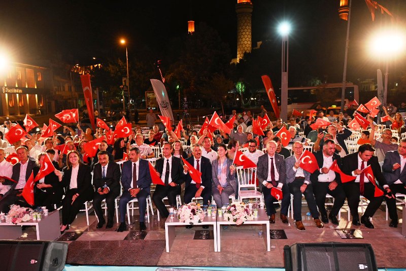 Edirne, 15 Temmuz Demokrasi ve Milli Birlik Günü’nde Tek Yürek Oldu