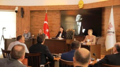 Edirne Belediyesi Borçlarını Kapattı: Mahsuplaşmayla Mali Denge Sağlandı Edirne Belediye Meclisi, belediyenin mali