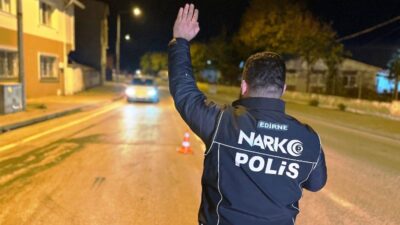 EDİRNE’DE HUZUR VE GÜVENLİK İÇİN GENİŞ KAPSAMLI“NARKO-ASAYİŞ” UYGULAMASI GERÇEKLEŞTİRİLDİ Edirne İl Emniyet Müdürlüğü ekipleri,