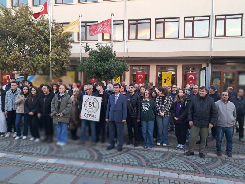 Yıldırım Beyazıt Anadolu Lisesi Velileri ve Öğrencilerinden ‘20 Kasım Dünya Çocuk Hakları Günü’nde Güçlü Çağrı: “Çocuklarımızın Eğitim Hakkı İhlal Ediliyor”
