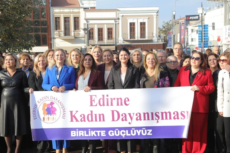 5 ARALIK’IN 91. YILINDA EDİRNE’DEN GÜÇLÜ KADIN DAYANIŞMASI MESAJI