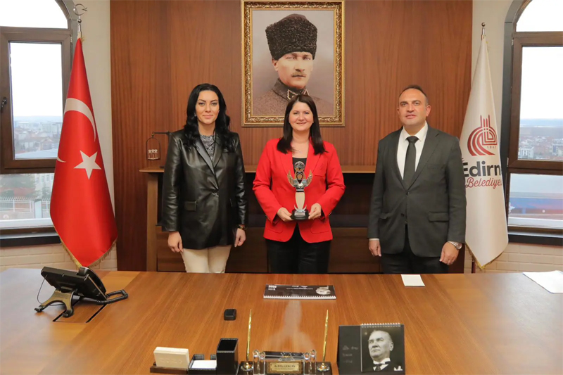 Edirne Belediyesi’nin sürdürülebilir bir gelecek hedefiyle hayata geçirdiği Sıfır Atık