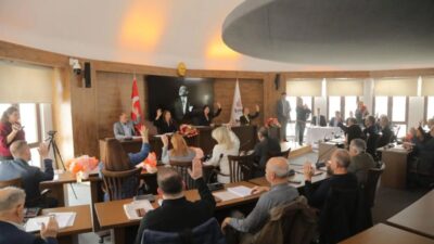 Edirne Belediye Meclisi Mart Ayı Olağan Toplantısı gerçekleştirildi. Toplantıda 15