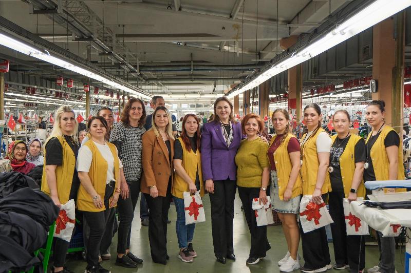 AK Parti Edirne İl Başkanı Belgin İba, kadın çalışanların ihracata