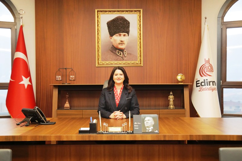 Edirne Belediye Başkanı Filiz Gencan, belediye seçimlerinde kadınlara seçme ve