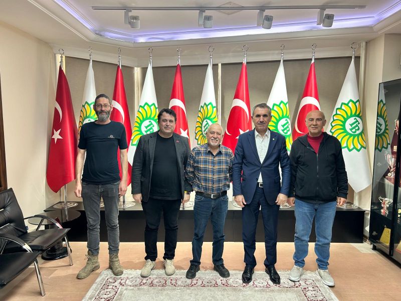 Trakya Gazeteciler Derneği (TGD) Başkanı Orhan Doğan ve yönetim kurulu