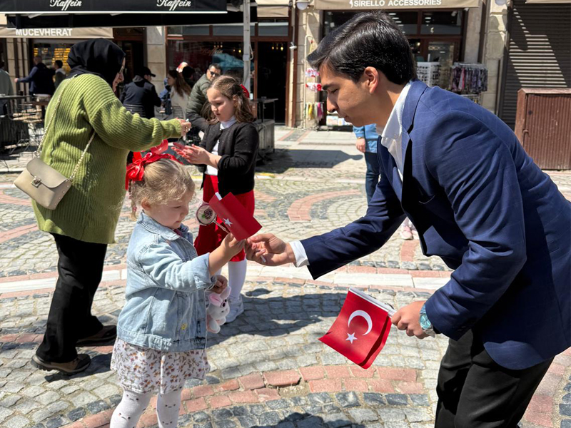 23 Nisan Ulusal Egemenlik ve Çocuk Bayramı, Edirne’de düzenlenen renkli