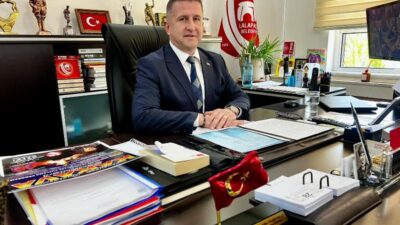 Edirne’nin Lalapaşa ilçesinde Belediye Başkanı Zafer Sezgin Geldi, göreve geldikleri