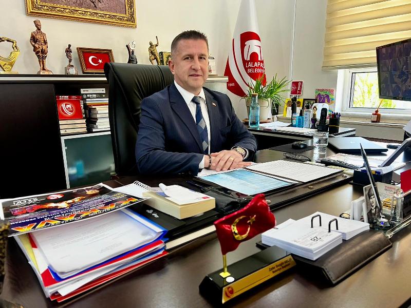 Edirne’nin Lalapaşa ilçesinde Belediye Başkanı Zafer Sezgin Geldi, göreve geldikleri