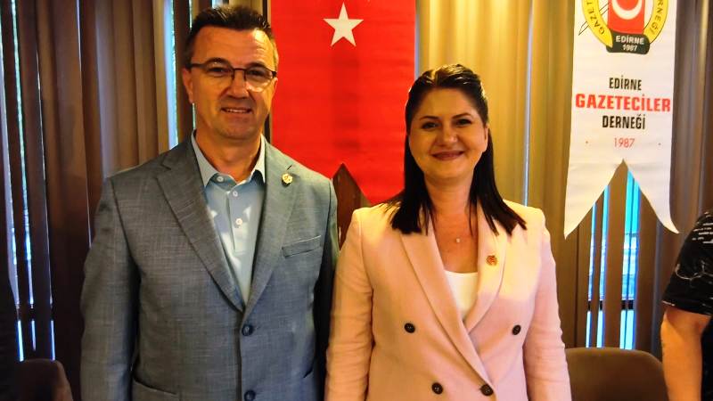 Edirne Gazeteciler Derneği (EGD) tarafından düzenlenen “Teşekkür Yemeği”, dernek üyelerini