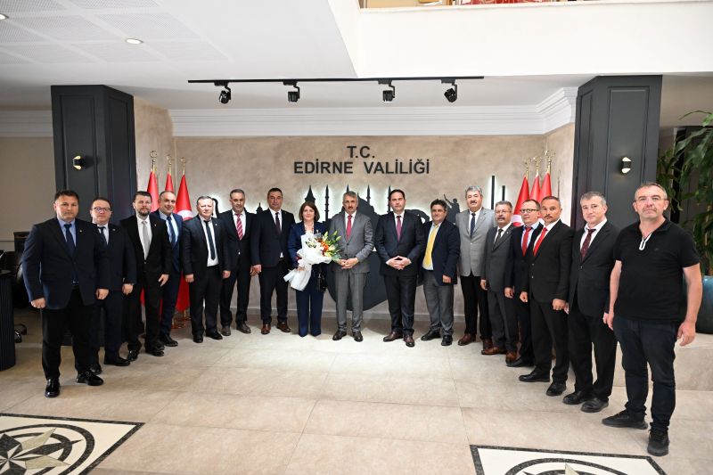 Yeni Başkan Harun Özen ve oda başkanlarından birlik, beraberlik ve