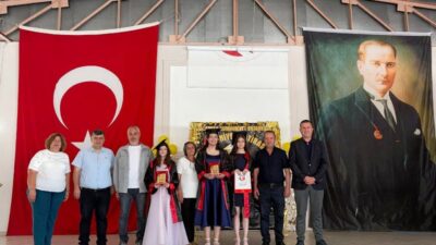 Lalapaşa Belediye Başkanı Zafer Sezgin Geldi, Cumhuriyet Ortaokulu’nun mezuniyet törenine