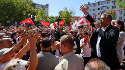 “İKİ EMEKLİNİN EVLADI OLARAK SÖYLÜYORUM; SÖZ OLSUN Kİ AK PARTİ’NİN
